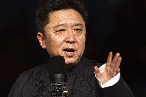 于谦图片,幽默风趣的相声大师，笑谈人生百态