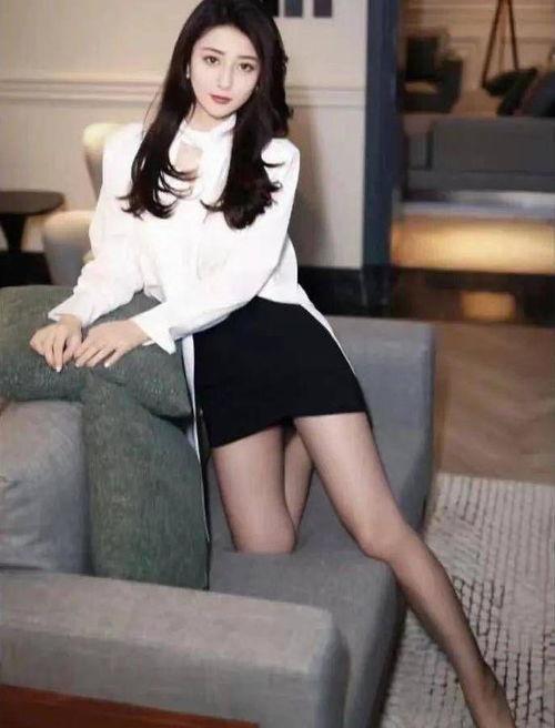 日本少妇丝袜翘臀,日本少妇的性感诱惑