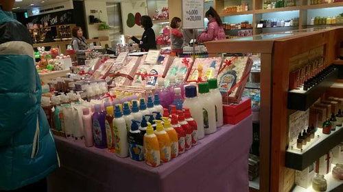韩国店直播,潮流商品一网打尽，购物新体验
