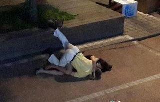 醉酒女人床上图片大全,揭秘醉酒女人床上瞬间