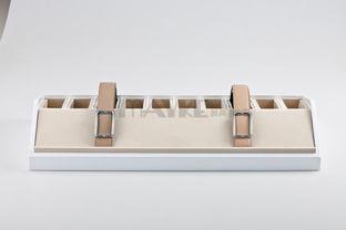 皮带展示架图片,时尚与实用的家居装饰新宠