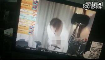 露胸主播视频,露胸女主播引发热议，网络直播尺度何去何从？