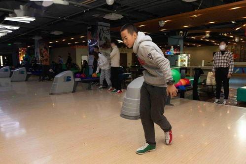 裸体保龄球在线观看